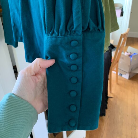 Eshakti faux-wrap blouse with button cuff - Picture 3 of 4